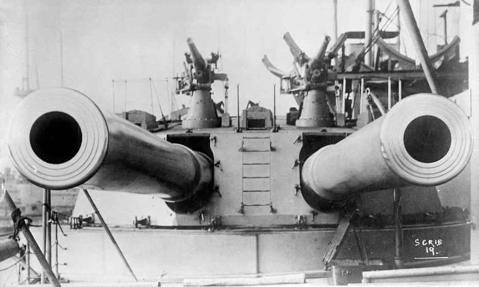 305 мм корабельное орудие корабля Дредноут